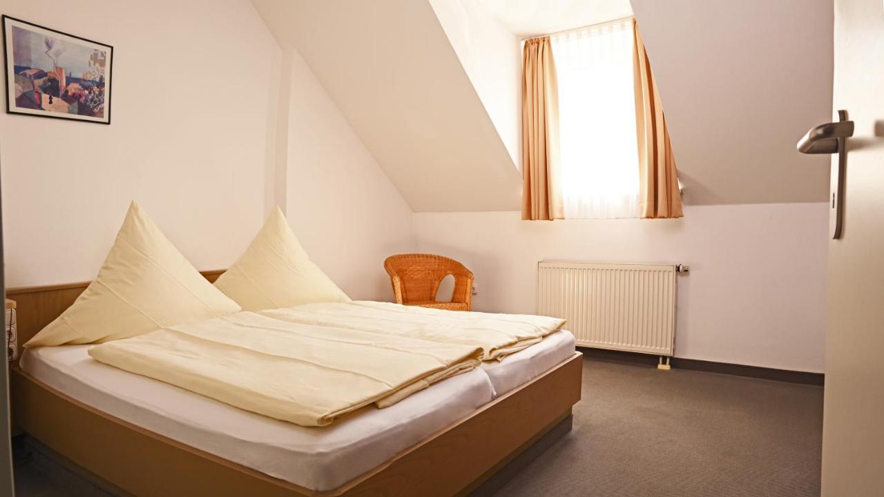 Hotel Zum Alten Wirt Langenbach  Buitenkant foto