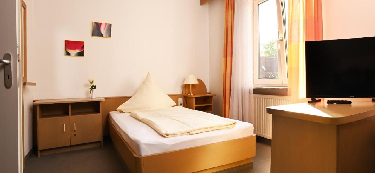 Hotel Zum Alten Wirt Langenbach  Buitenkant foto